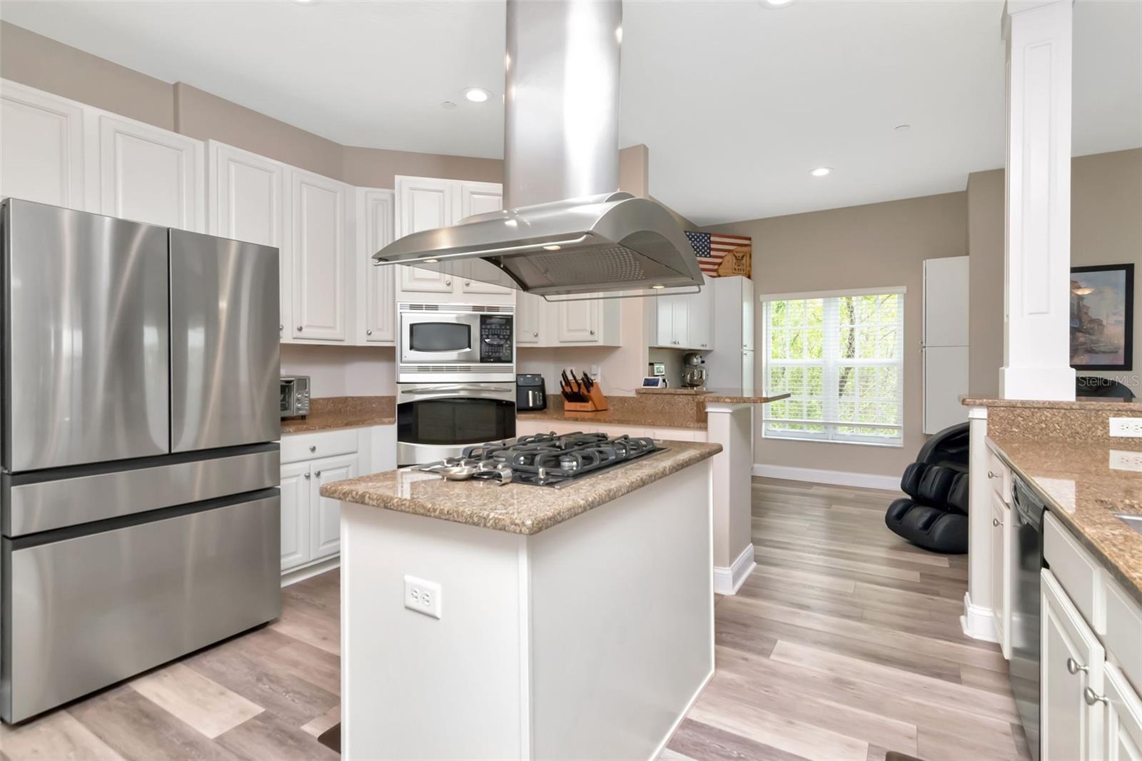 Image 15 of 82 For 6513 Sand Shore Lane