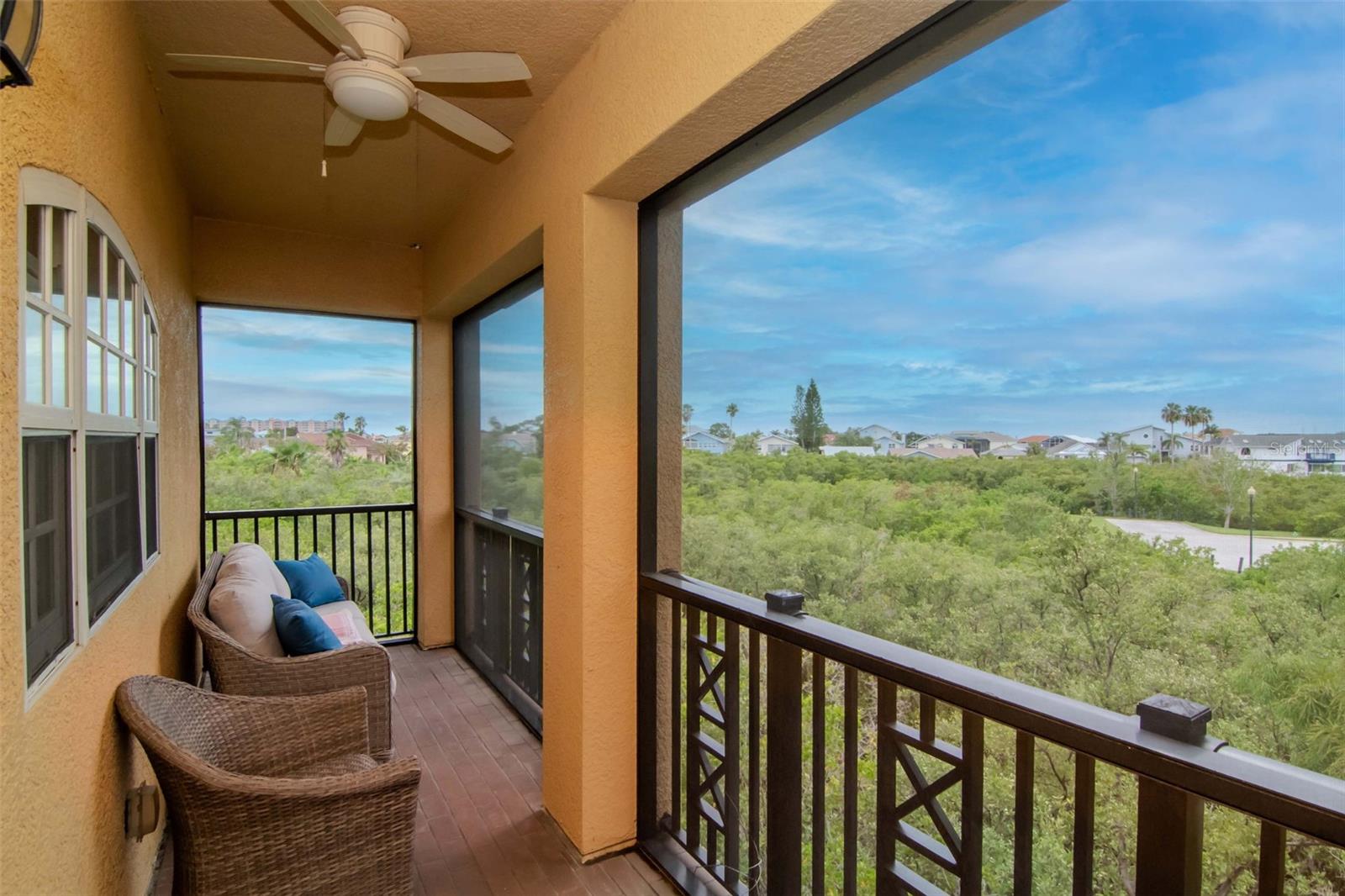 Image 36 of 82 For 6513 Sand Shore Lane