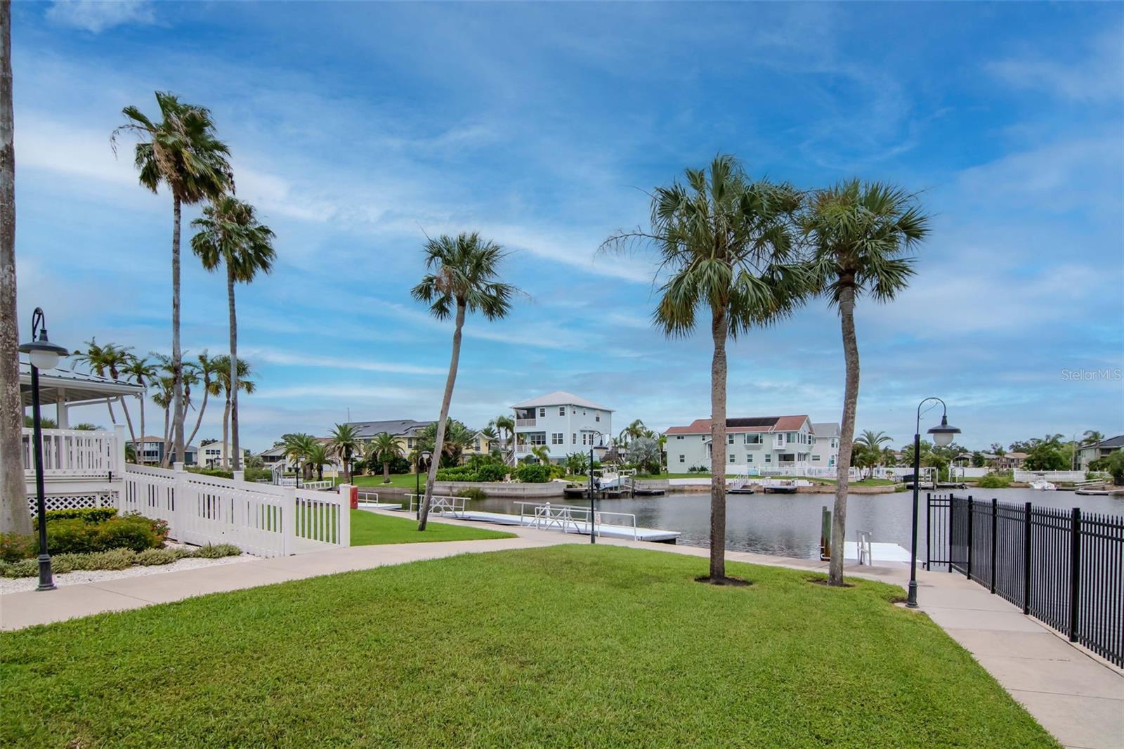 Image 63 of 82 For 6513 Sand Shore Lane