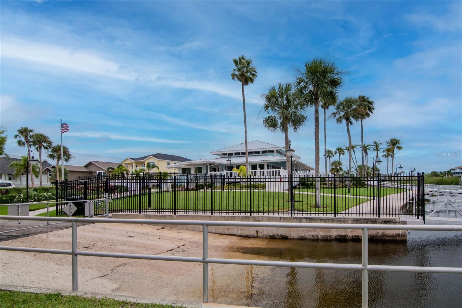 Image 65 of 82 For 6513 Sand Shore Lane