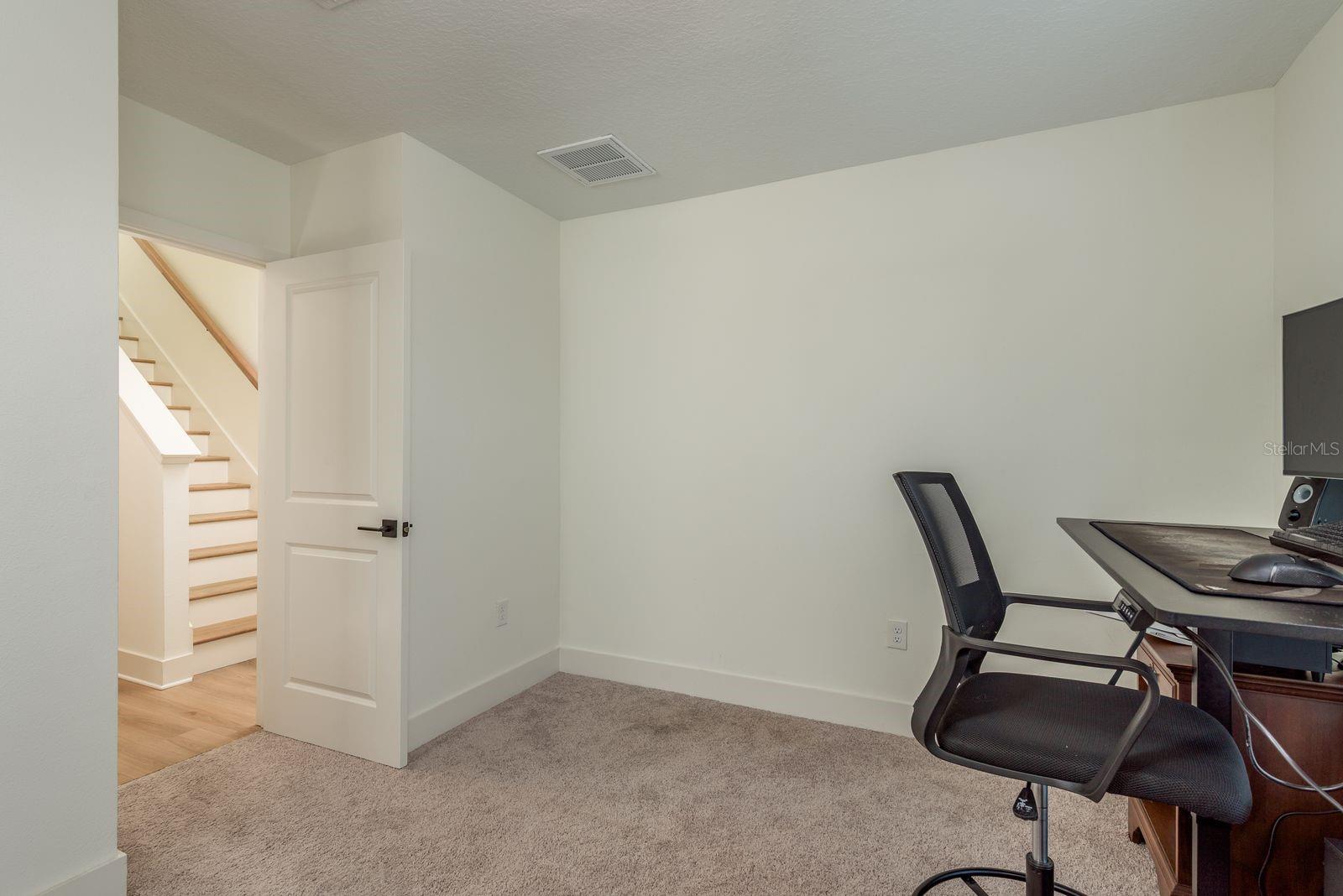 Image 24 of 38 For 2604 Clark Street 2