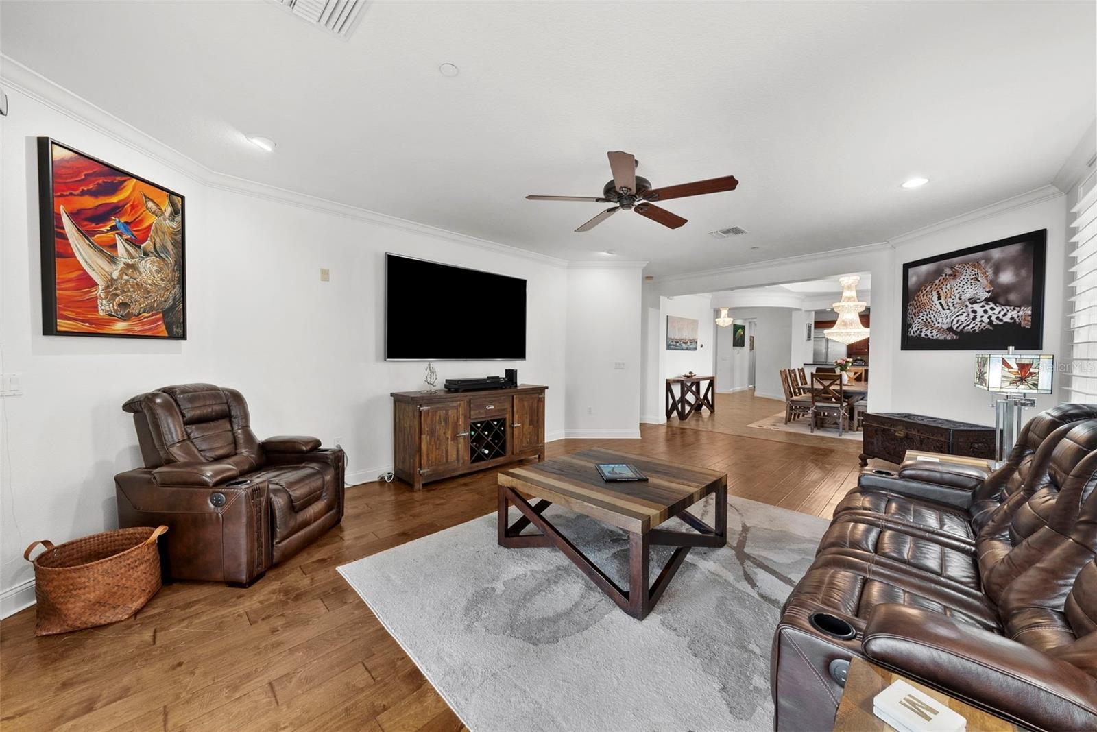 Image 18 of 46 For 6 Academy Way S 221