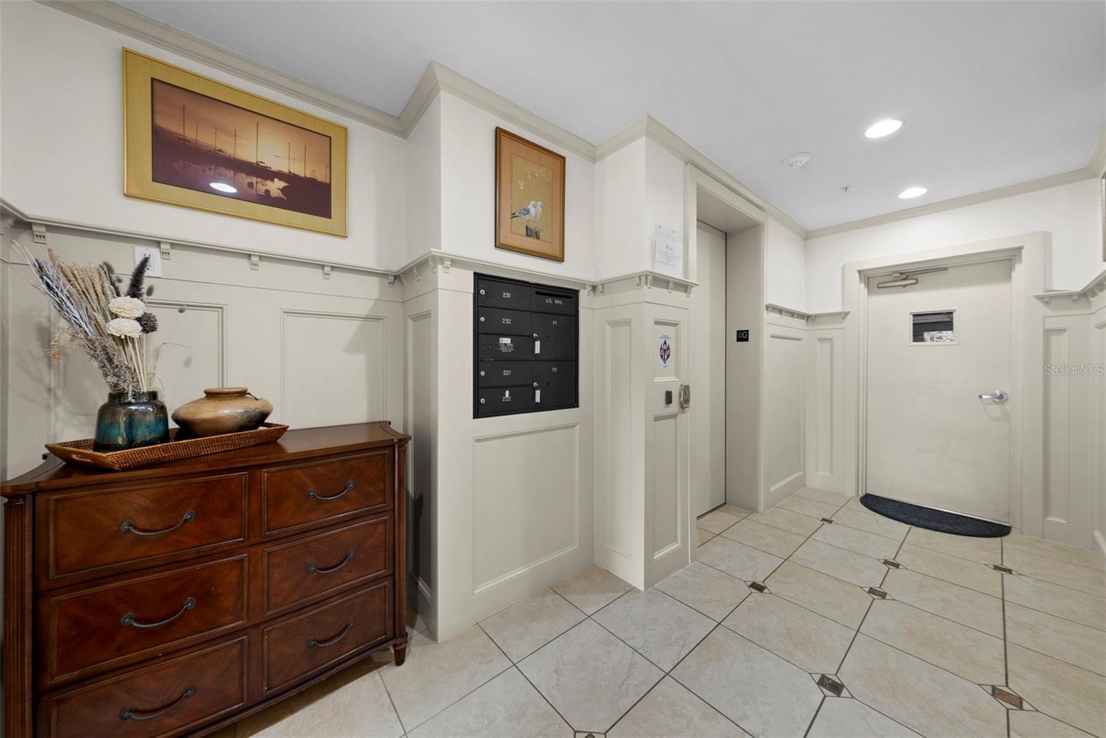 Image 6 of 46 For 6 Academy Way S 221