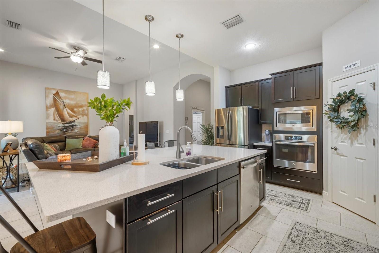 Image 4 of 29 For 13821 Moonstone Canyon Drive