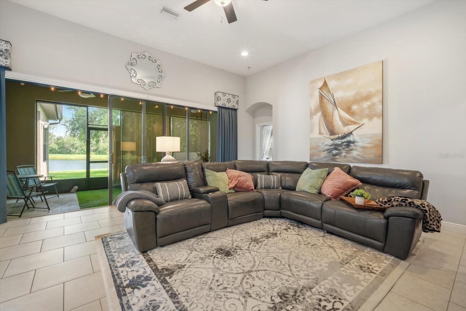 Image 6 of 29 For 13821 Moonstone Canyon Drive
