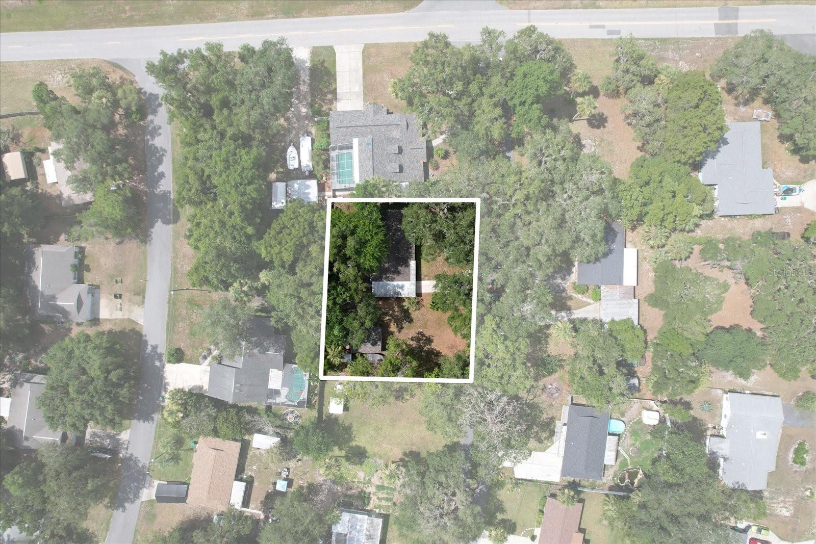 Image 7 of 52 For 4035 Woodland Point