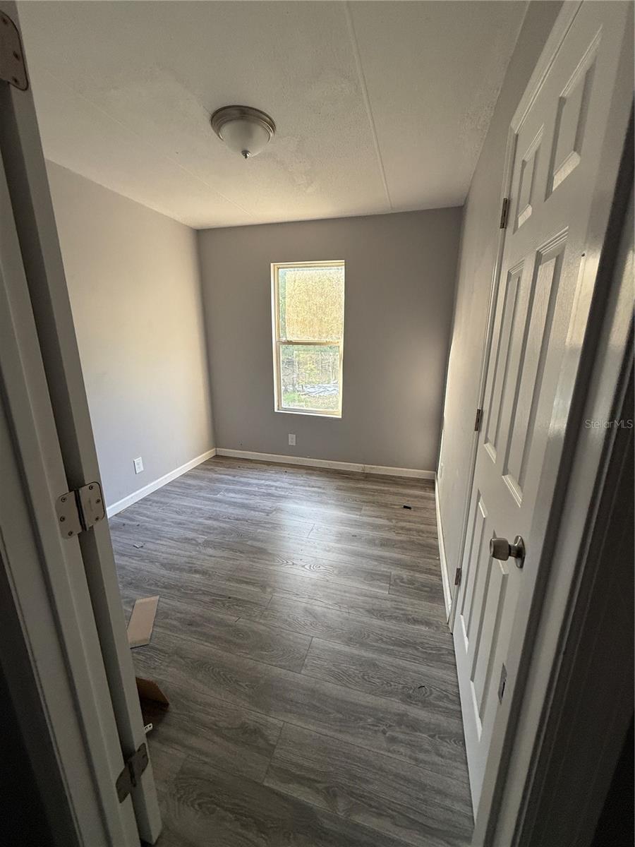 Image 16 of 25 For 9979 158th Lane