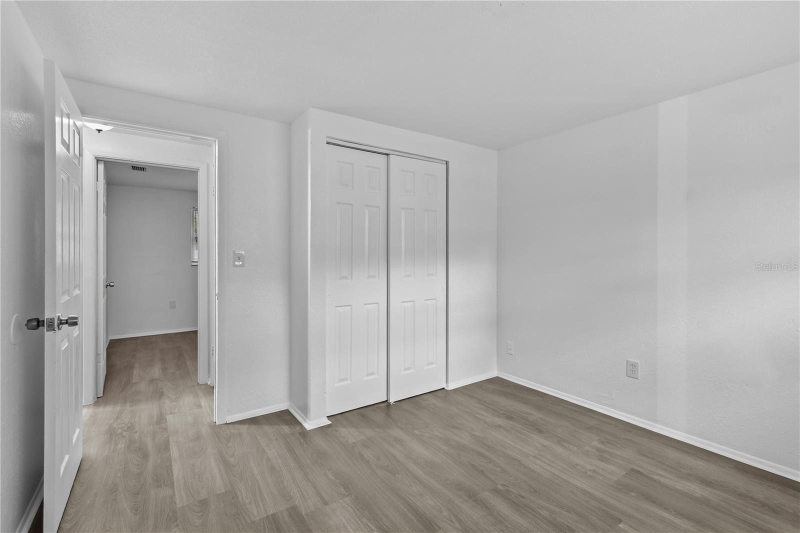 Image 16 of 53 For 1116 Jadewood Avenue