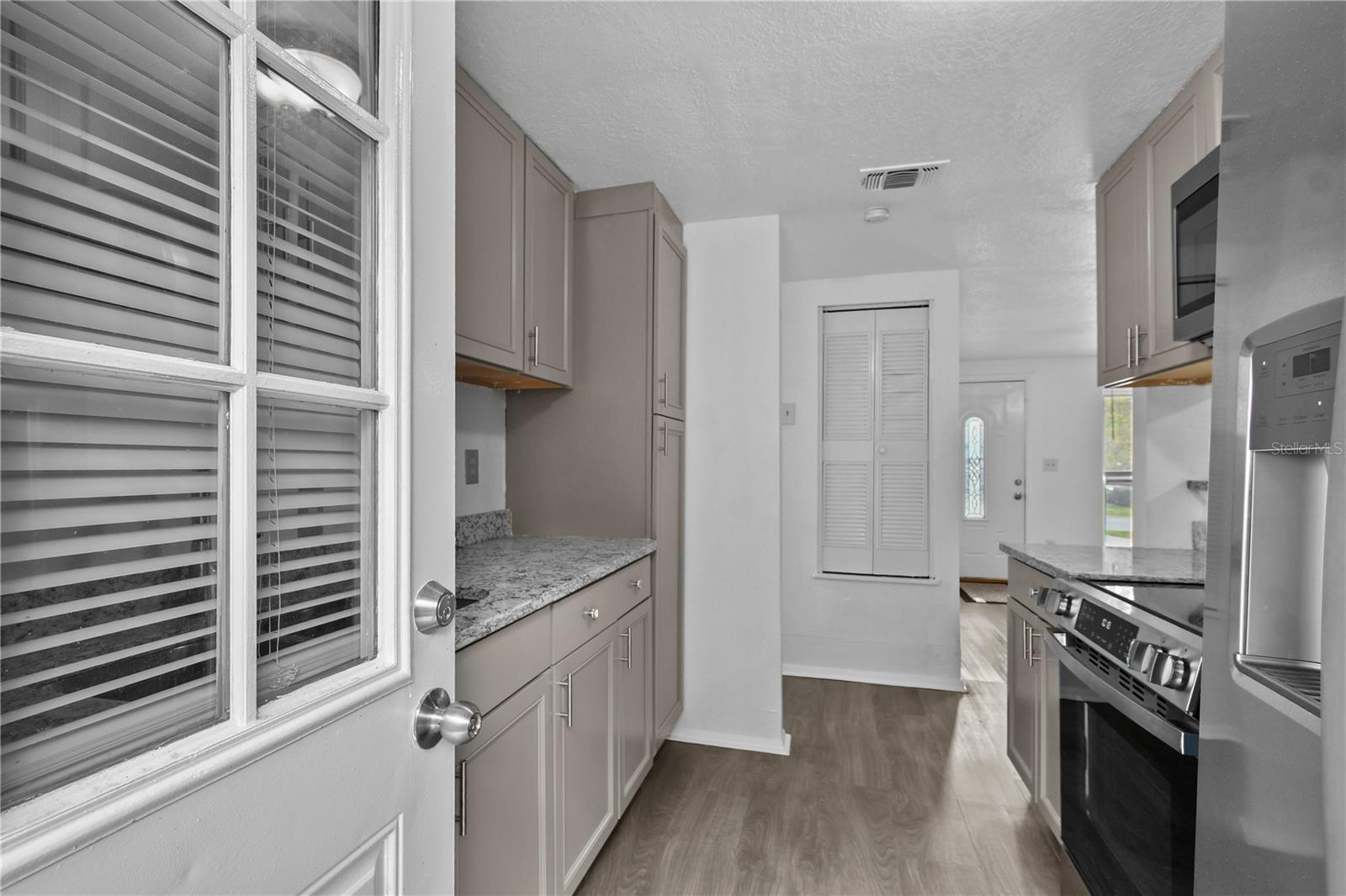 Image 45 of 53 For 1116 Jadewood Avenue
