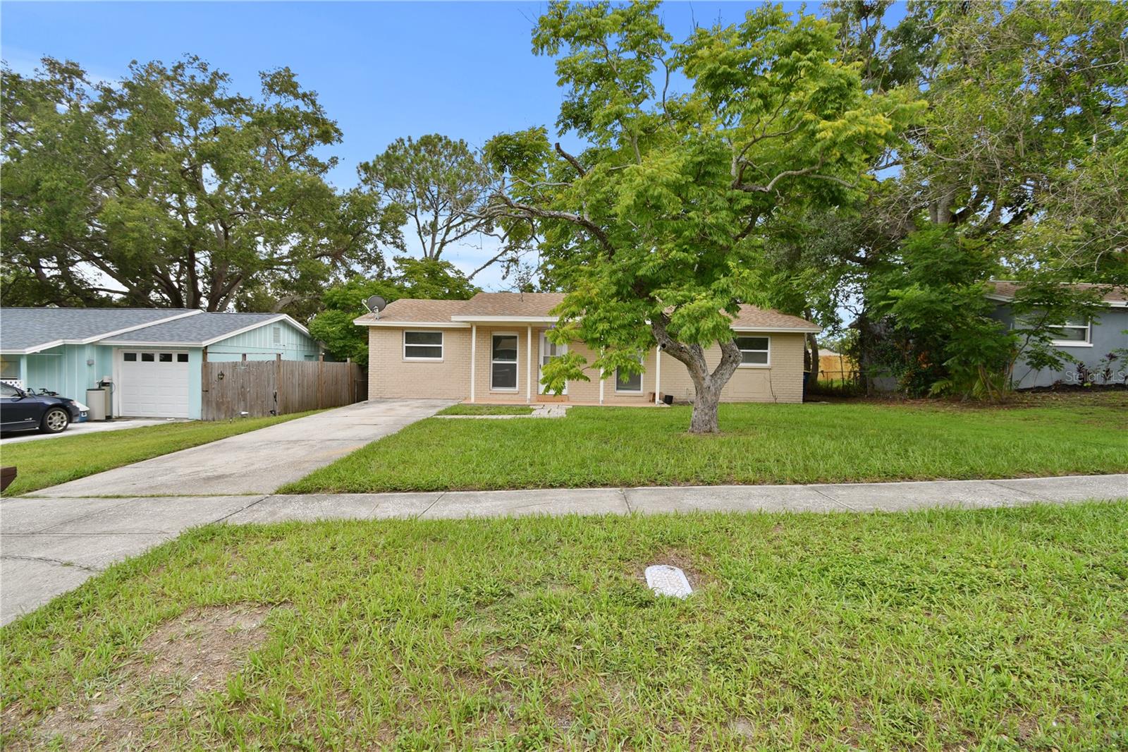 Image 5 of 53 For 1116 Jadewood Avenue