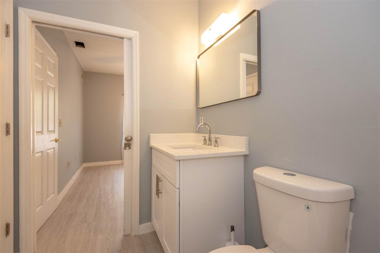 Image 14 of 44 For 946 15th Street 202
