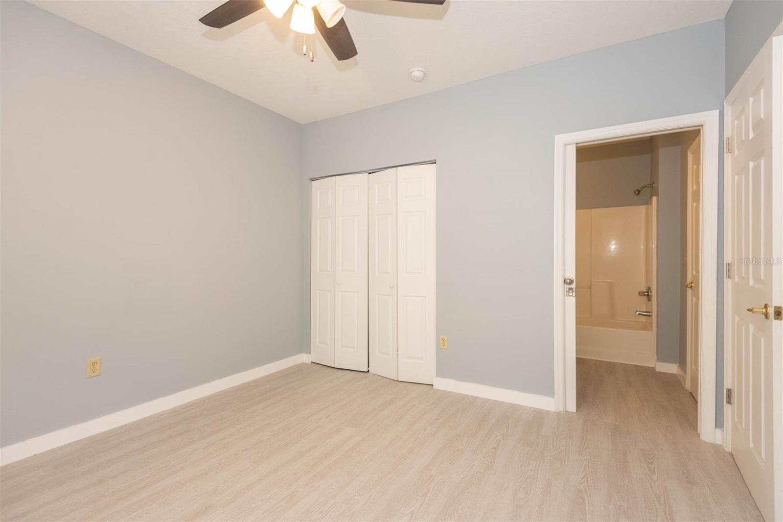 Image 16 of 44 For 946 15th Street 202