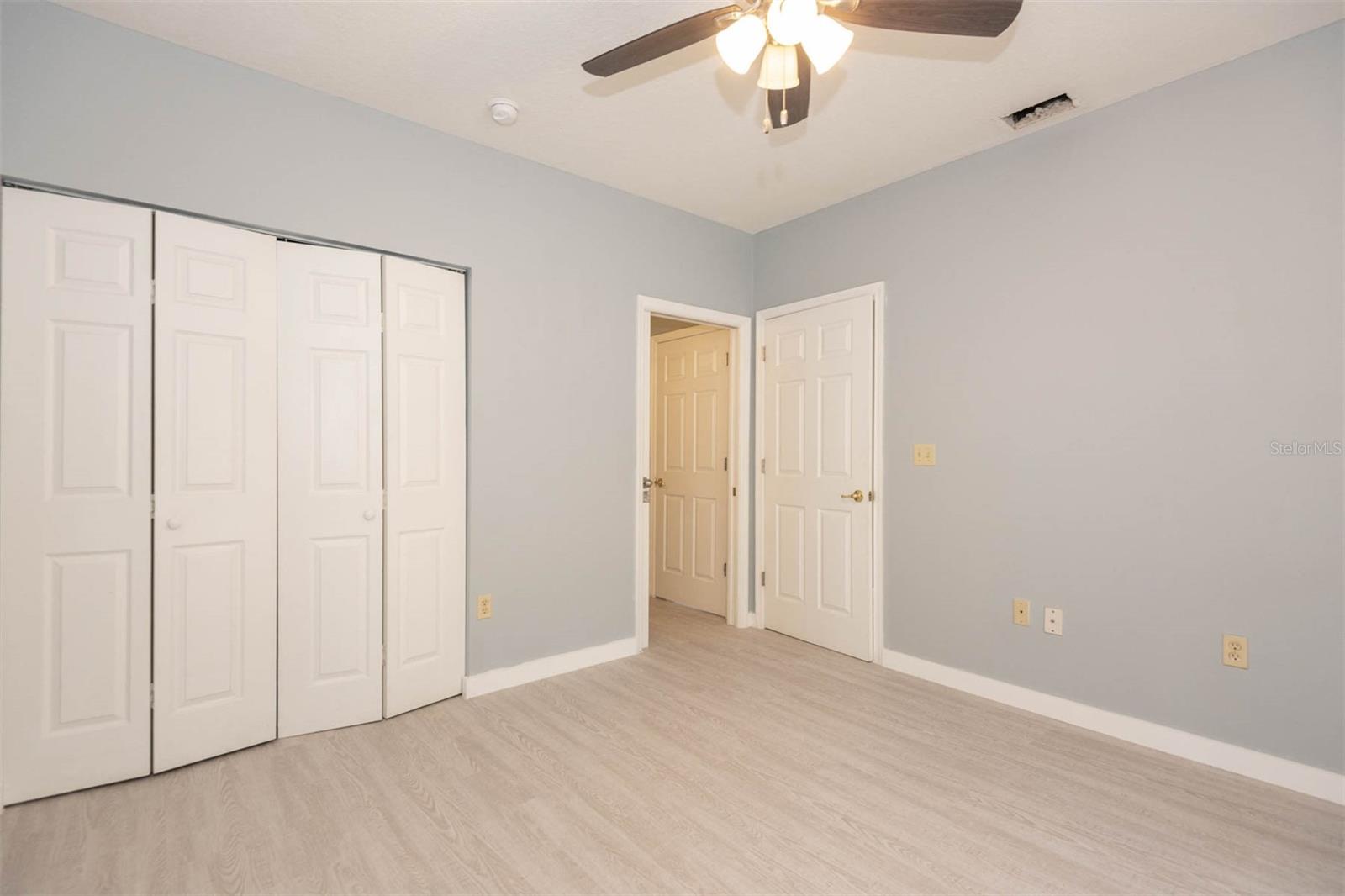 Image 17 of 44 For 946 15th Street 202