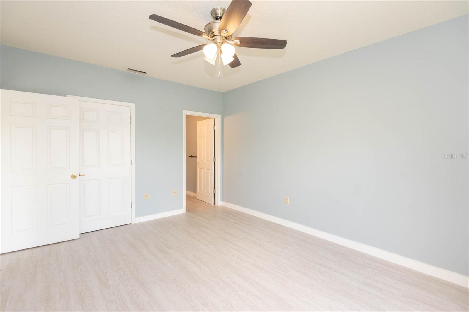 Image 19 of 44 For 946 15th Street 202
