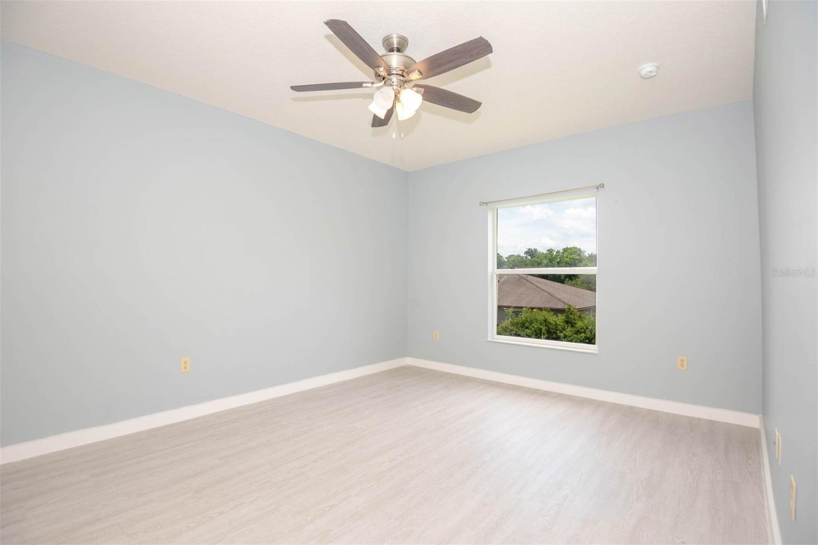 Image 23 of 44 For 946 15th Street 202