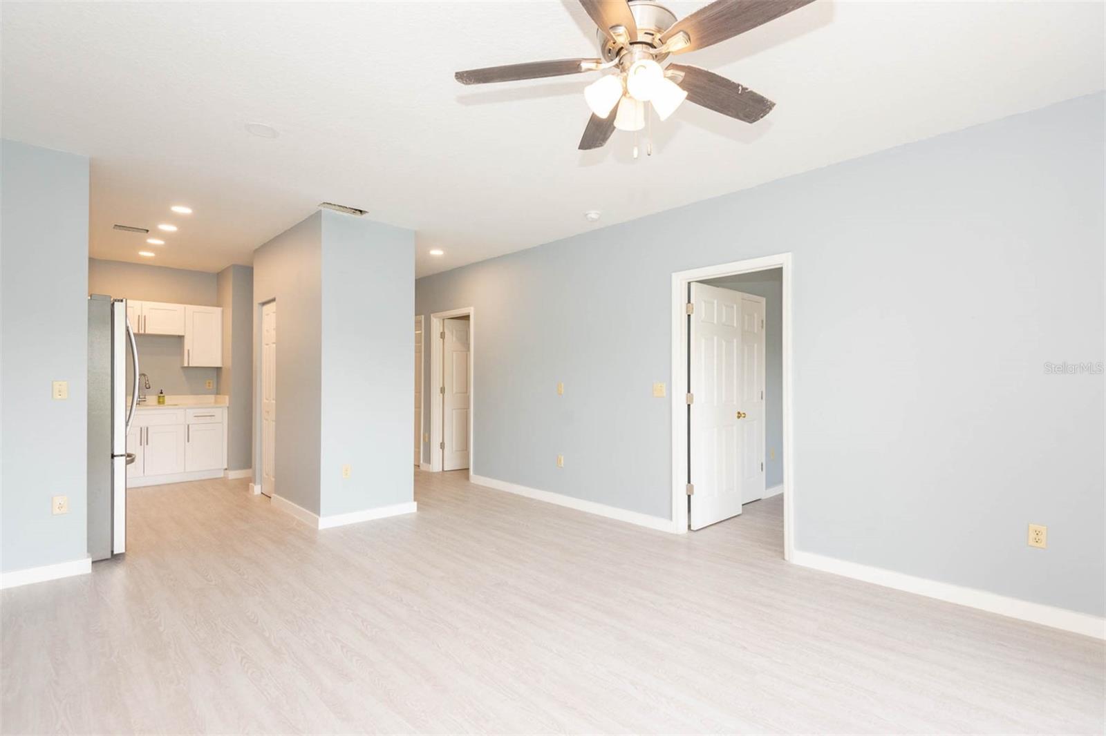 Image 28 of 44 For 946 15th Street 202
