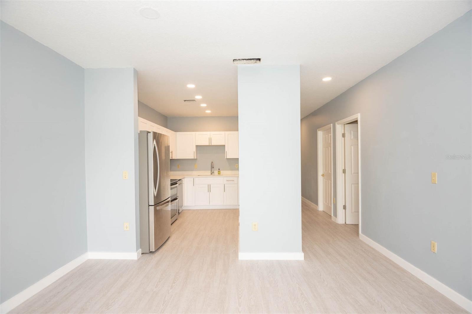Image 34 of 44 For 946 15th Street 202