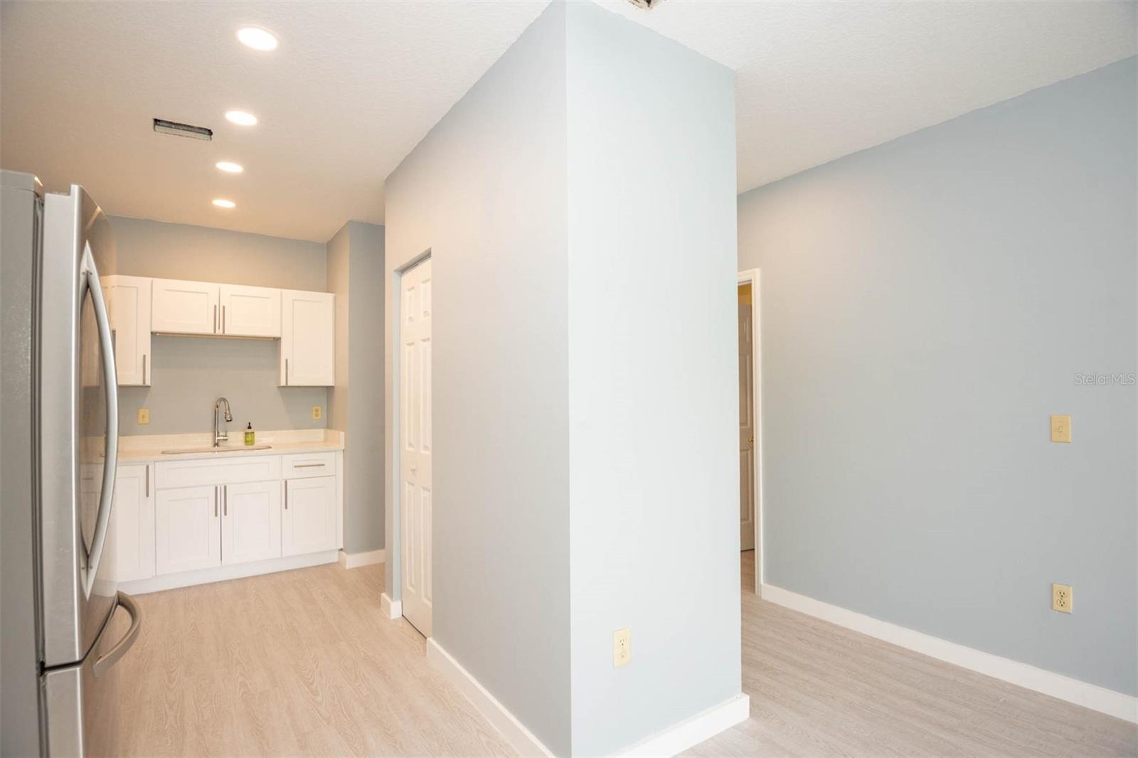 Image 35 of 44 For 946 15th Street 202