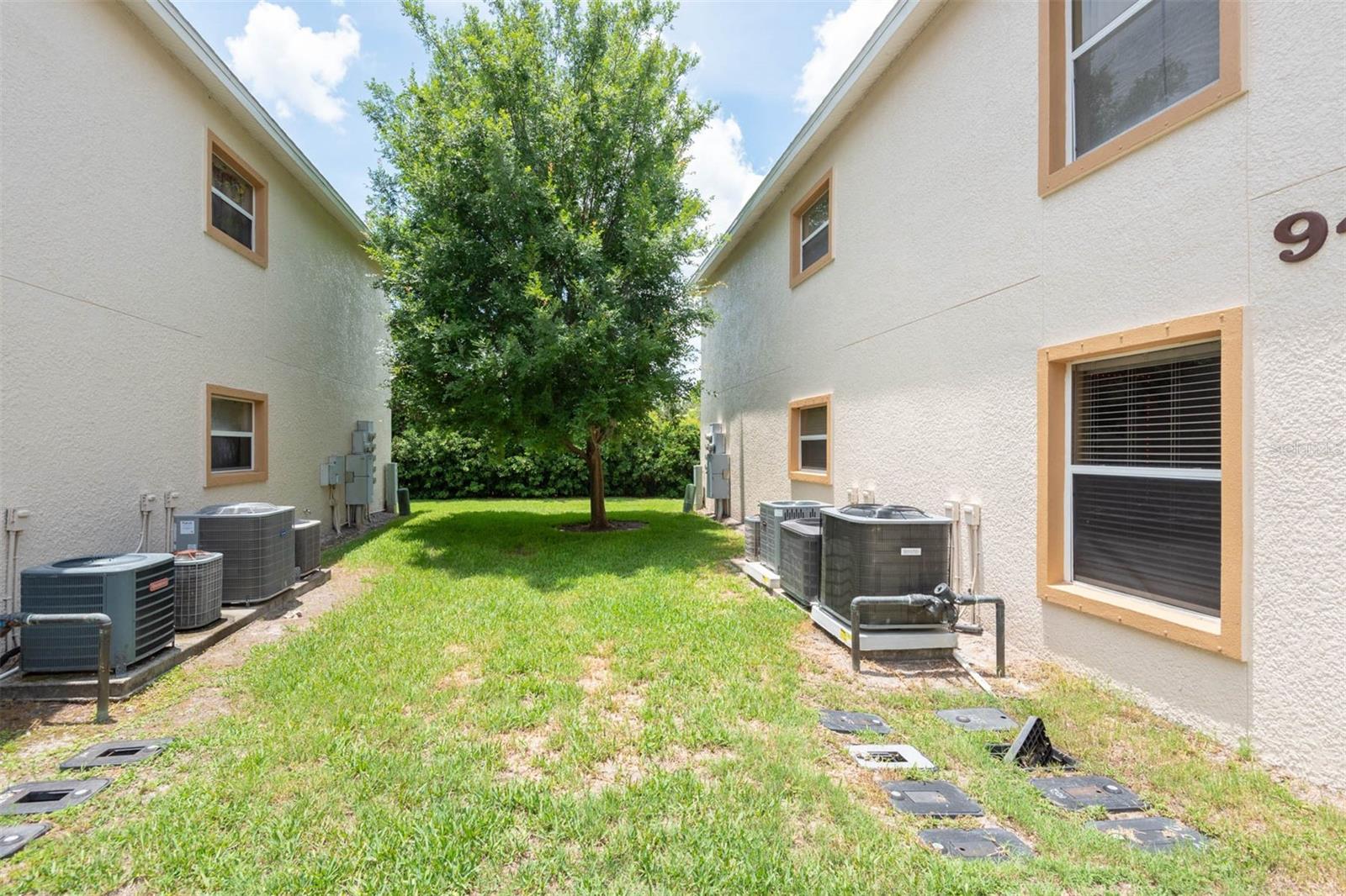 Image 43 of 44 For 946 15th Street 202