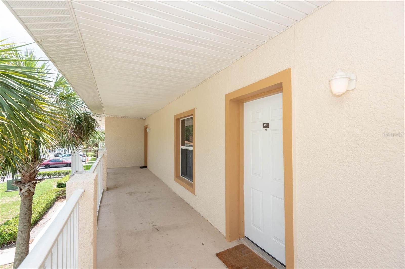 Image 5 of 44 For 946 15th Street 202