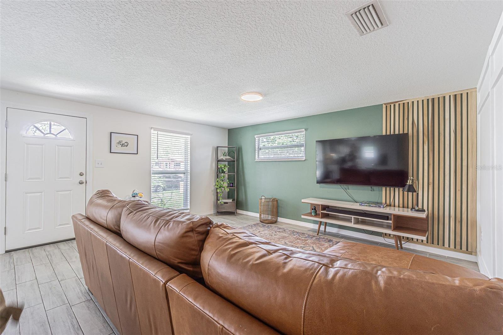 Image 5 of 32 For 4518 Ashmore Drive