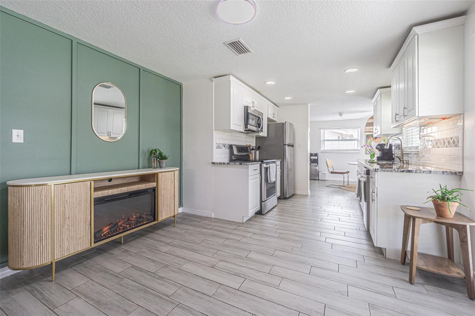 Image 7 of 32 For 4518 Ashmore Drive