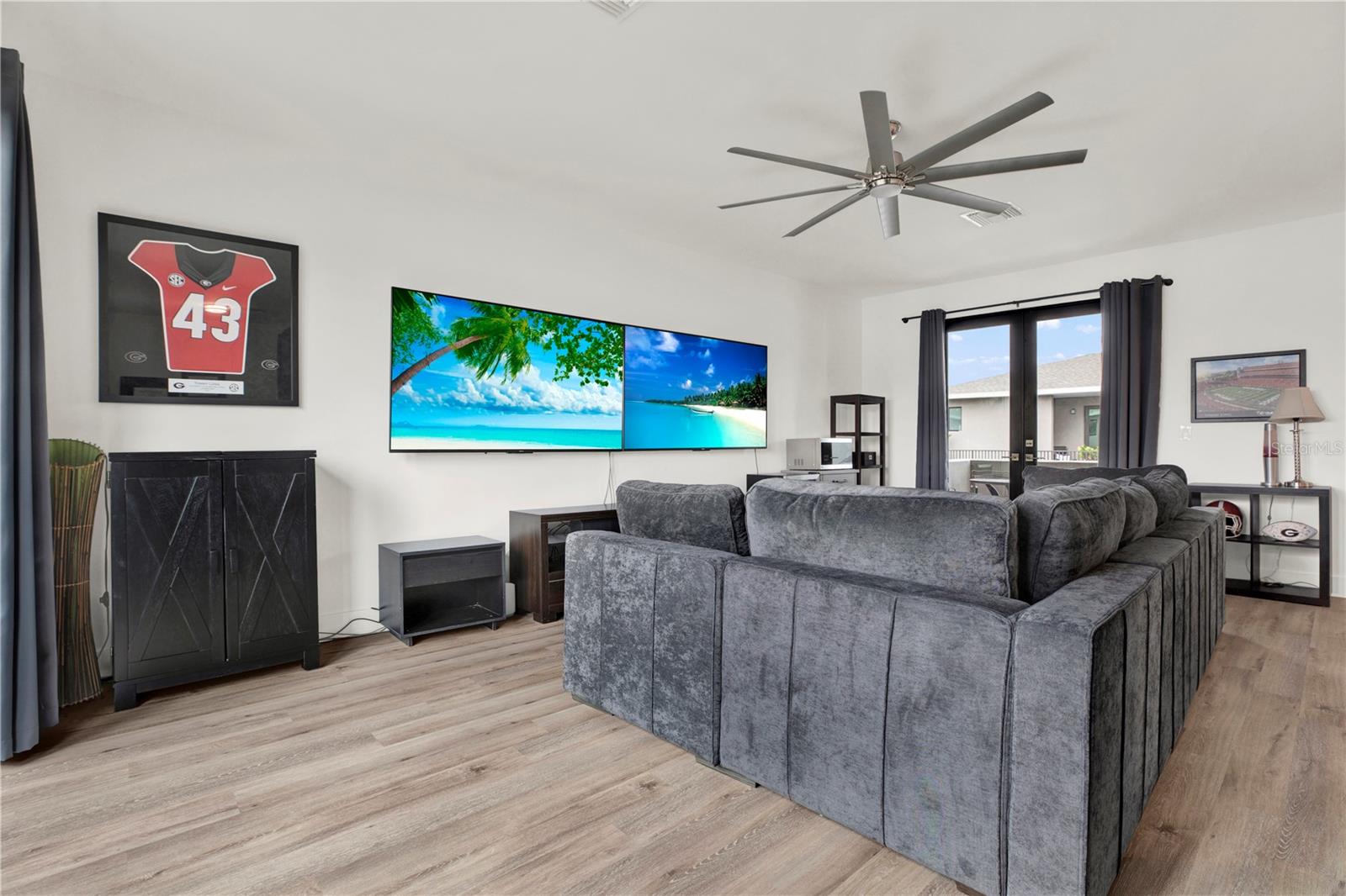 Image 18 of 23 For 8714 Palm Ranches Place