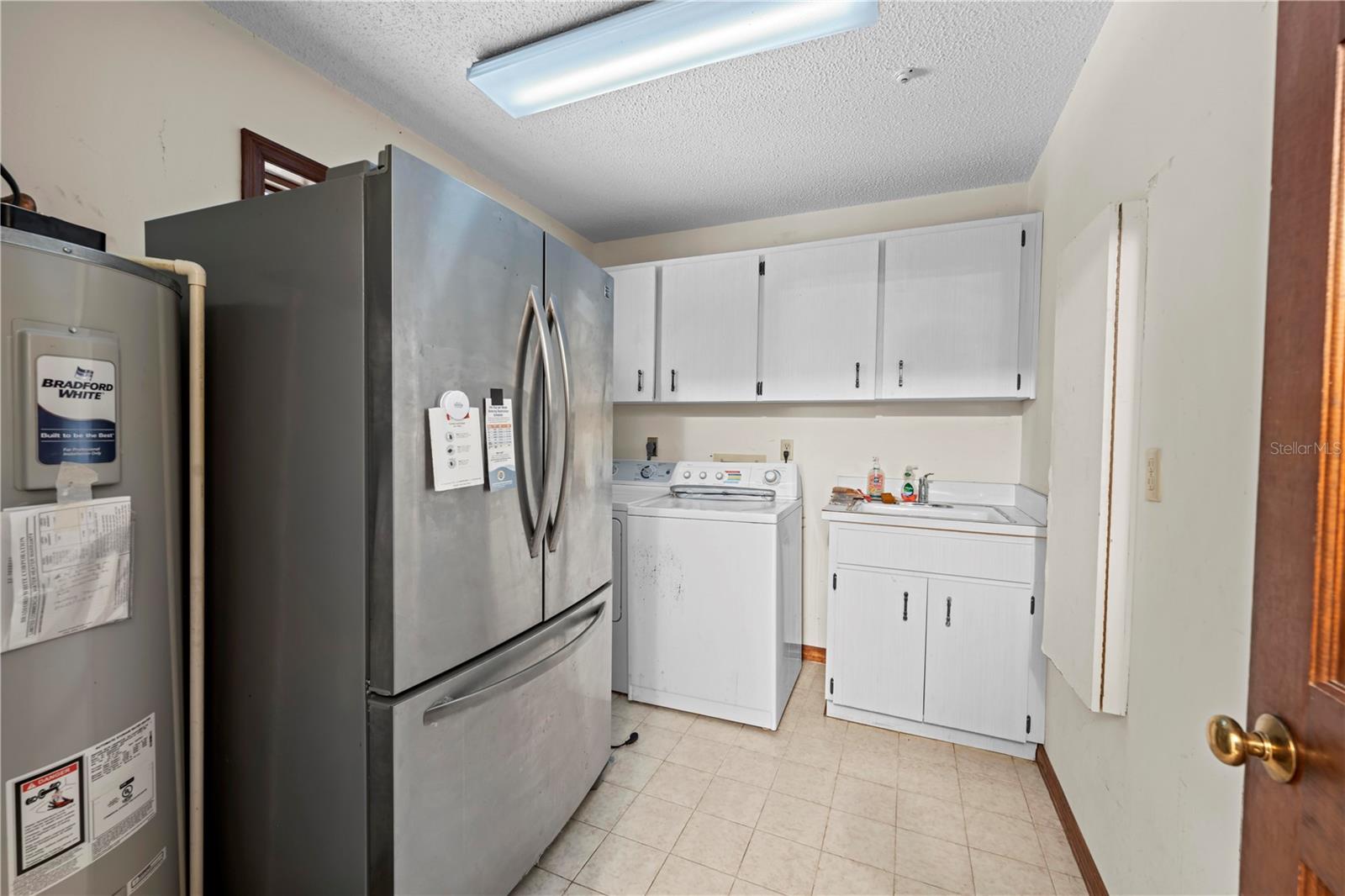 Image 39 of 57 For 11159 Cindy Drive