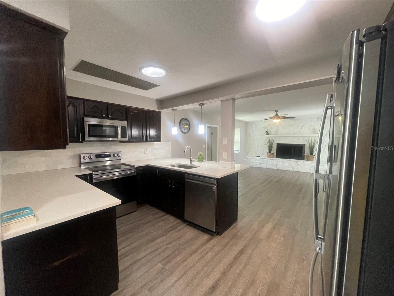 Image 12 of 33 For 3803 43rd Avenue N