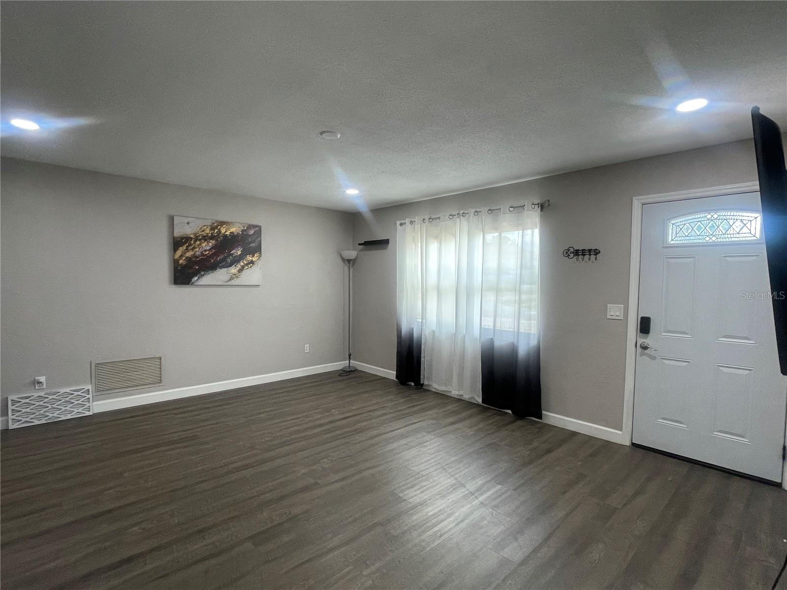 Image 21 of 33 For 3803 43rd Avenue N