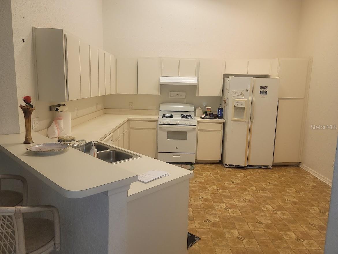 Image 3 of 11 For 21544 Clubside Loop