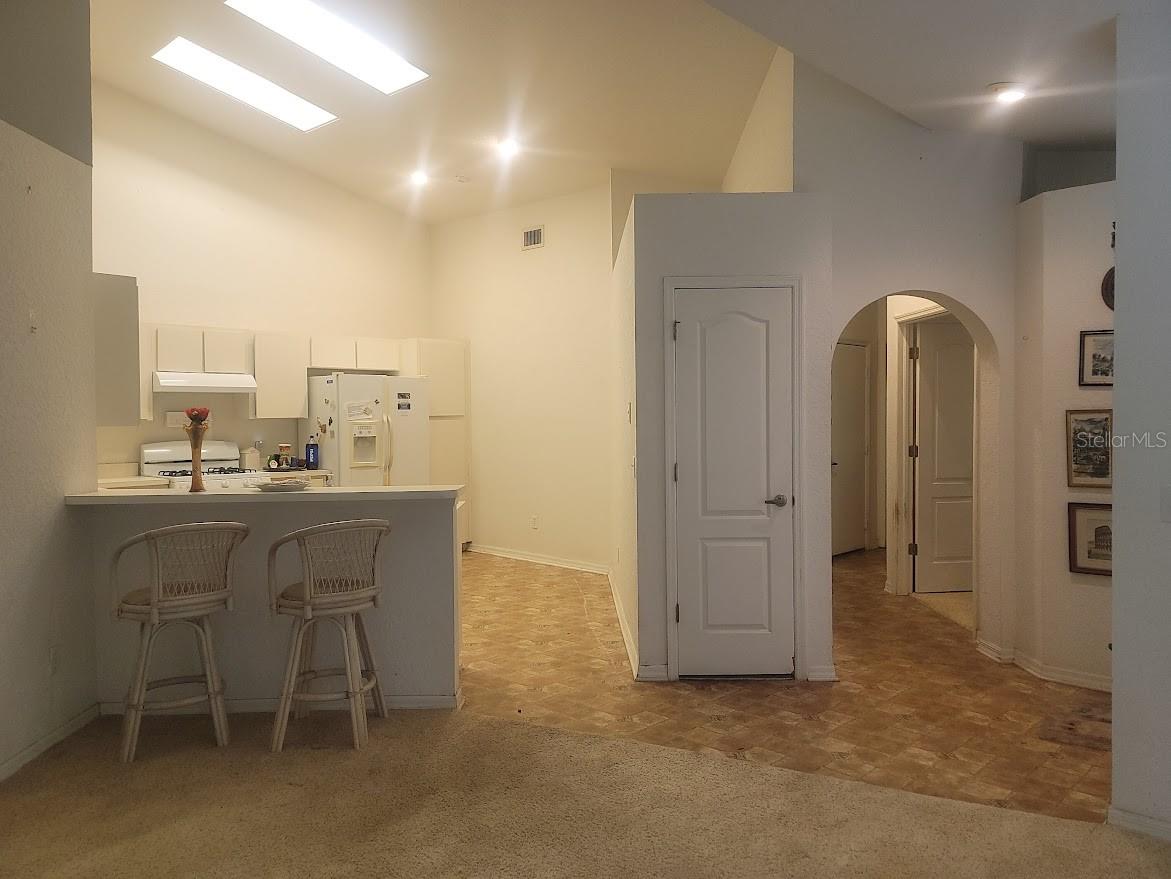 Image 4 of 11 For 21544 Clubside Loop