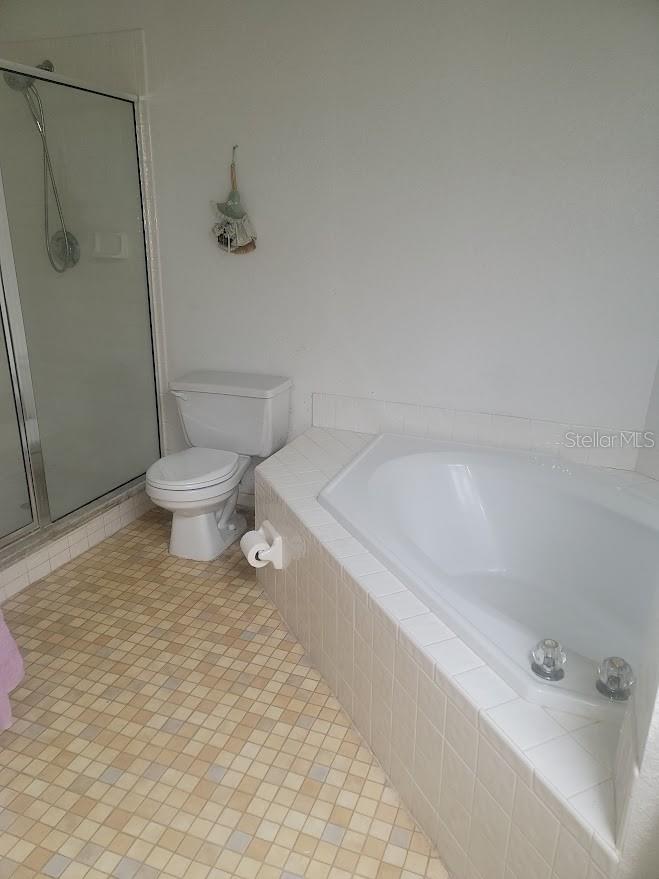 Image 6 of 11 For 21544 Clubside Loop