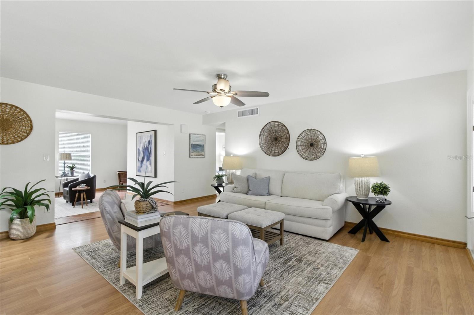 Image 11 of 53 For 6119 31st Avenue N