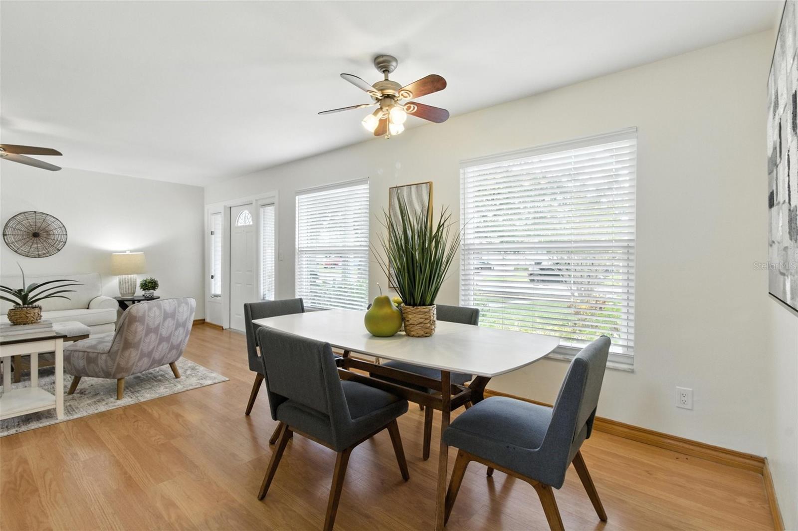 Image 19 of 53 For 6119 31st Avenue N