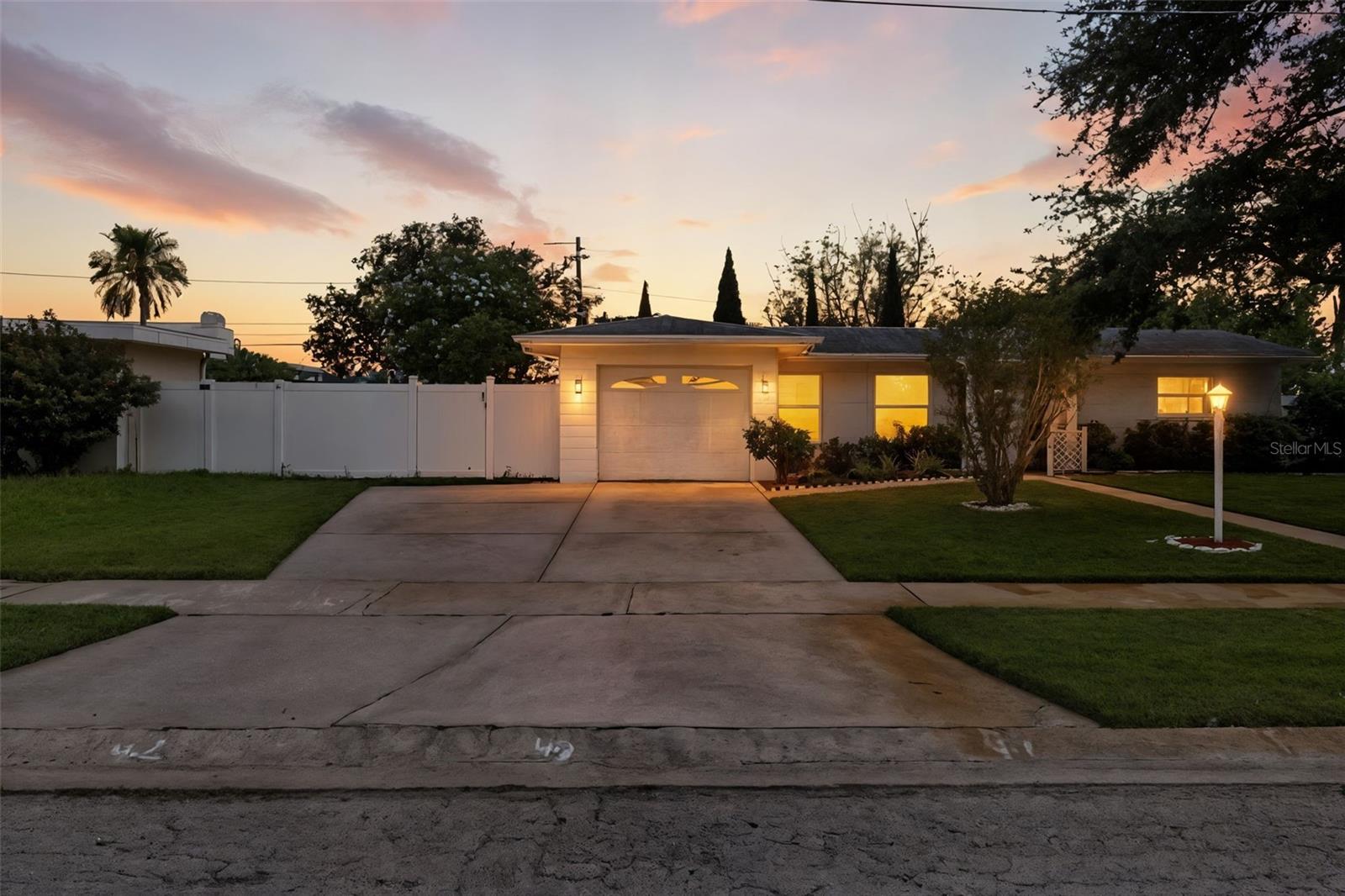 Image 2 of 53 For 6119 31st Avenue N