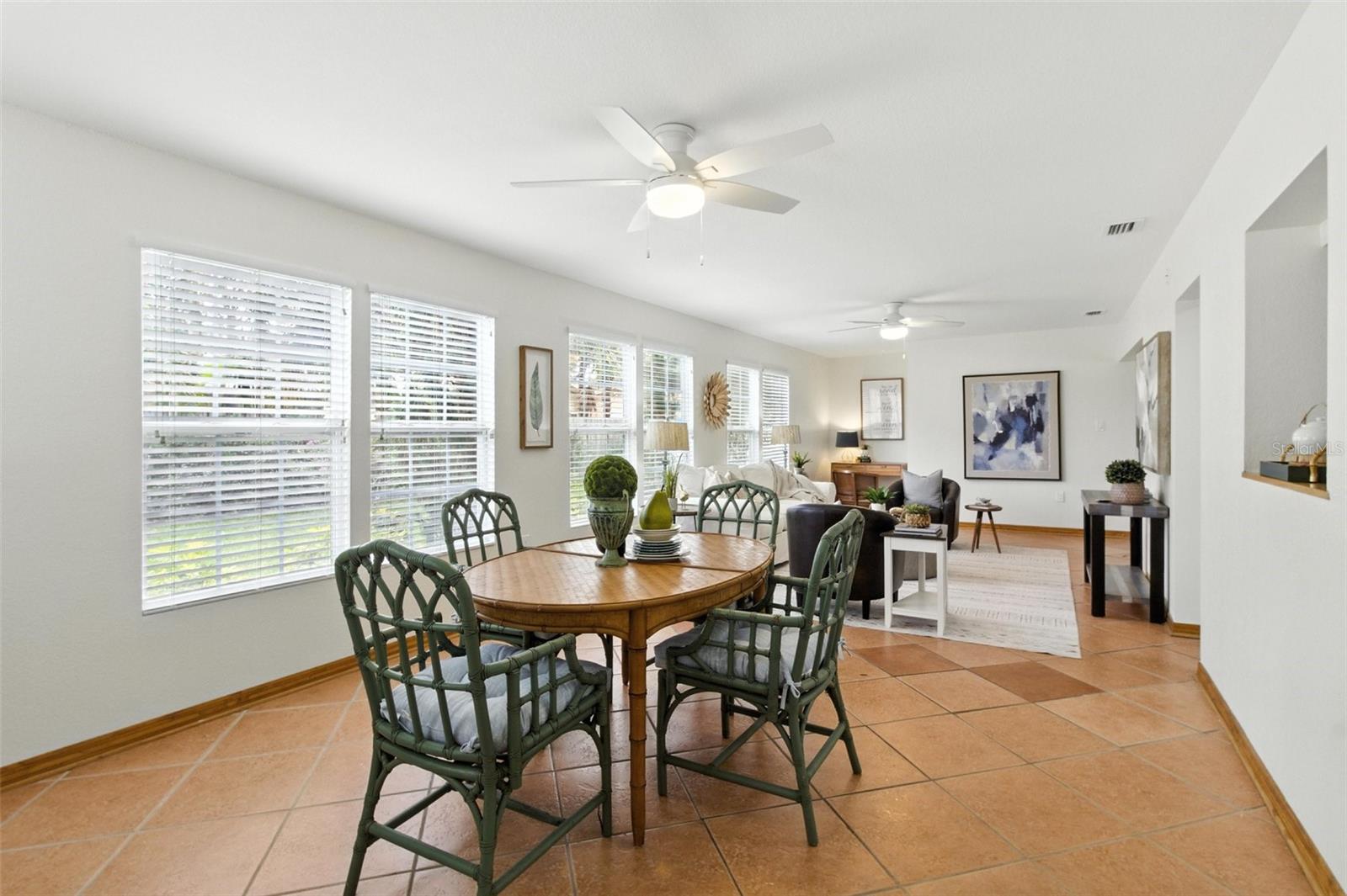 Image 26 of 53 For 6119 31st Avenue N