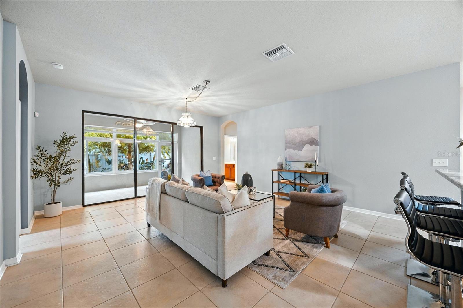 Image 10 of 35 For 5962 Lexington Drive