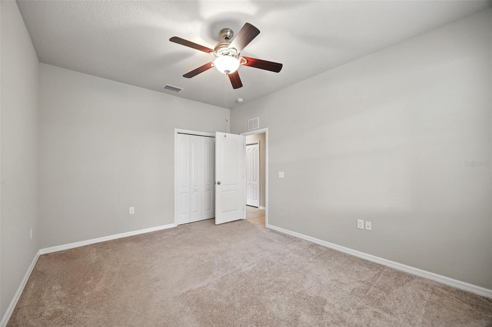 Image 24 of 35 For 5962 Lexington Drive