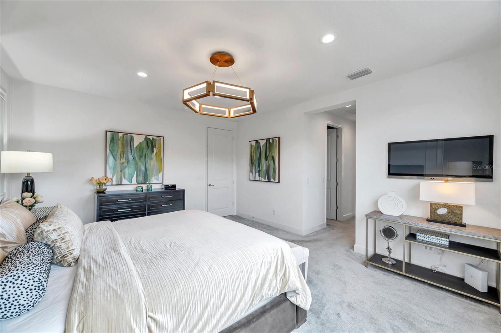 Listing photo id 29 for 32203 Mahogany Valley Drive