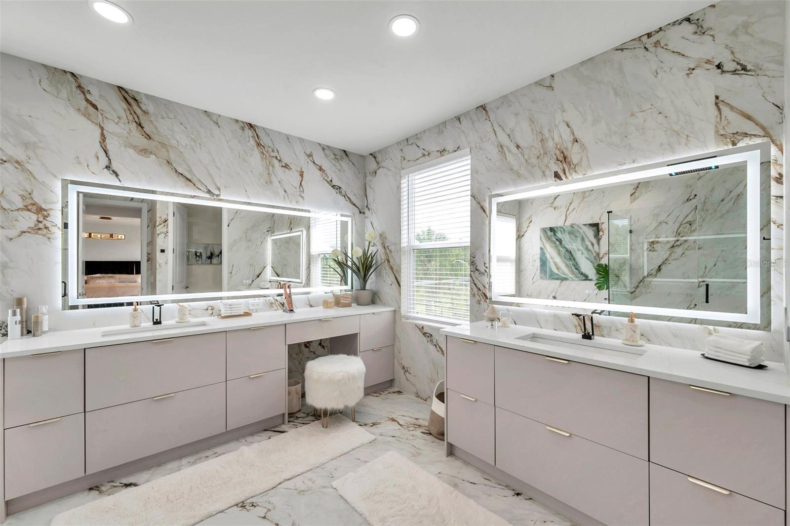 Listing photo id 31 for 32203 Mahogany Valley Drive