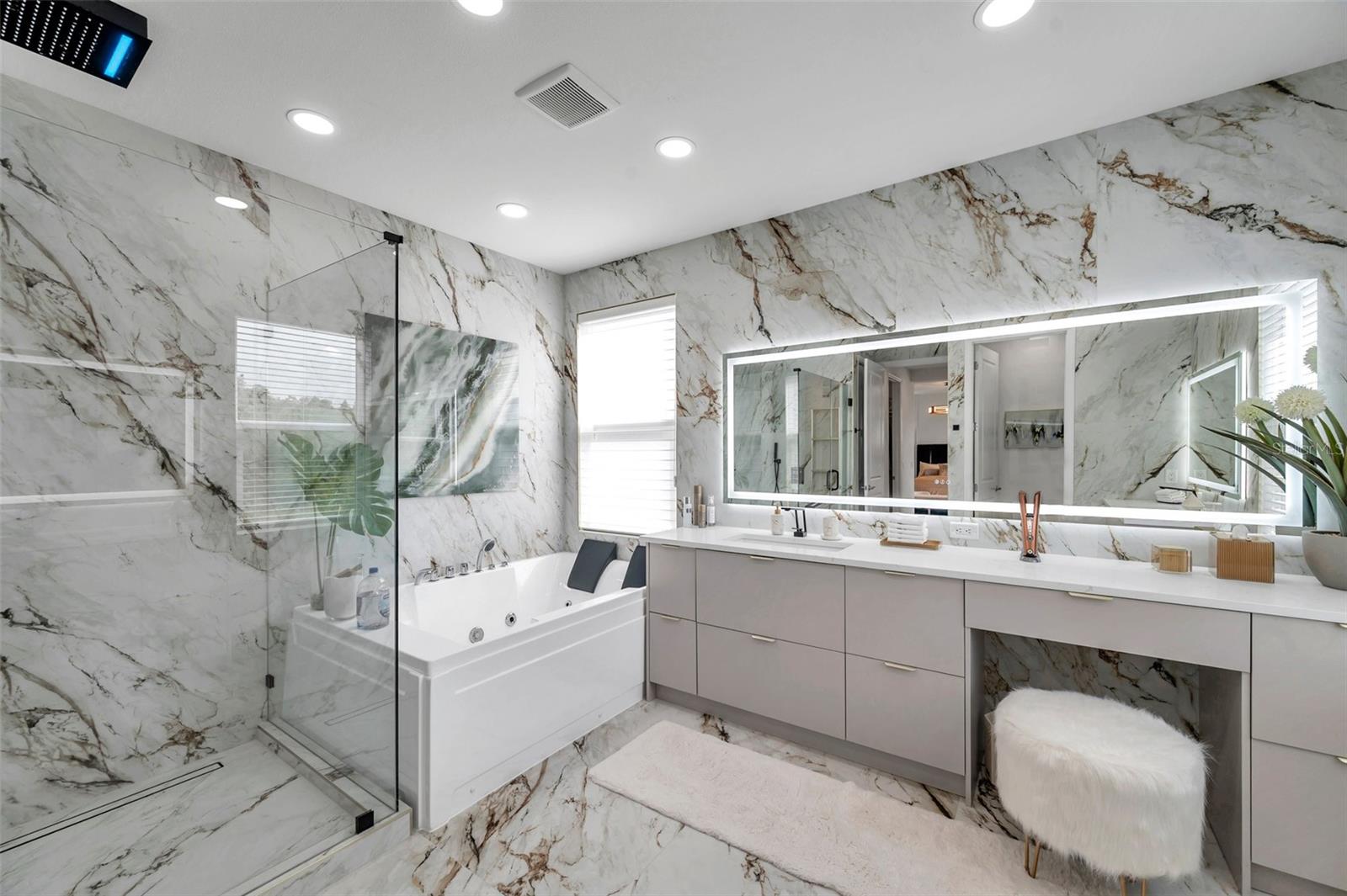 Listing photo id 32 for 32203 Mahogany Valley Drive