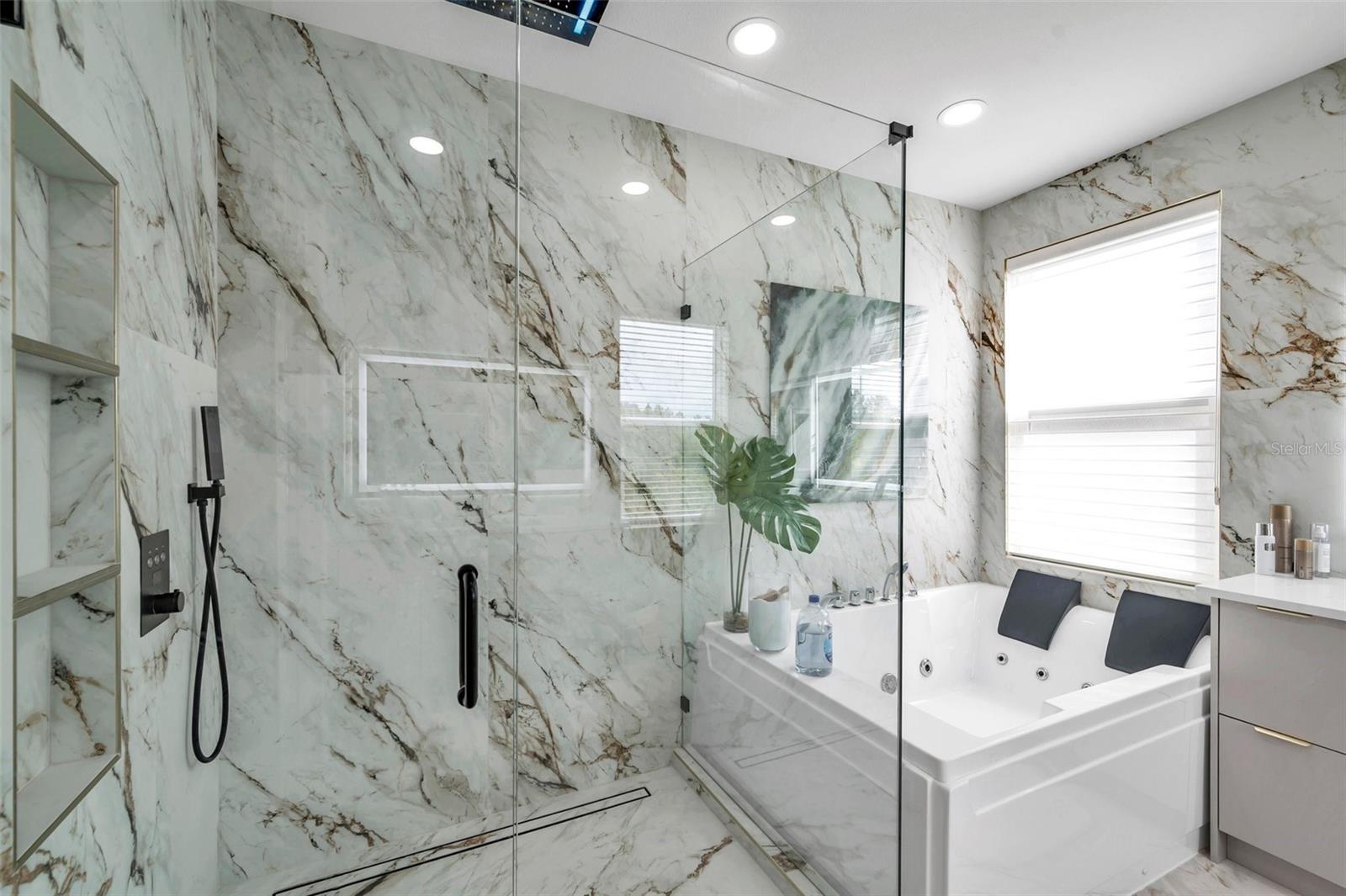 Listing photo id 34 for 32203 Mahogany Valley Drive