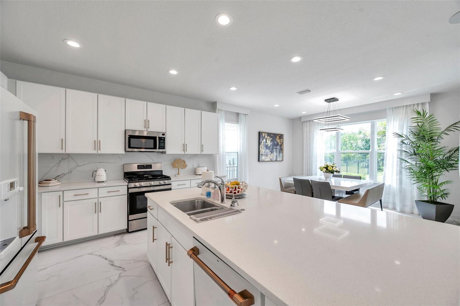 Listing photo id 4 for 32203 Mahogany Valley Drive