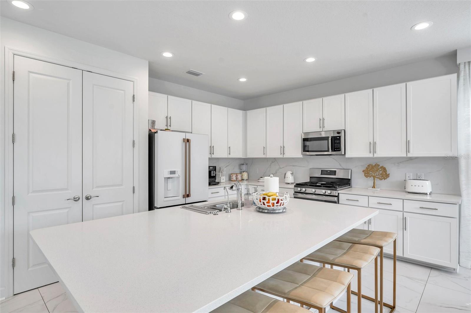 Listing photo id 5 for 32203 Mahogany Valley Drive
