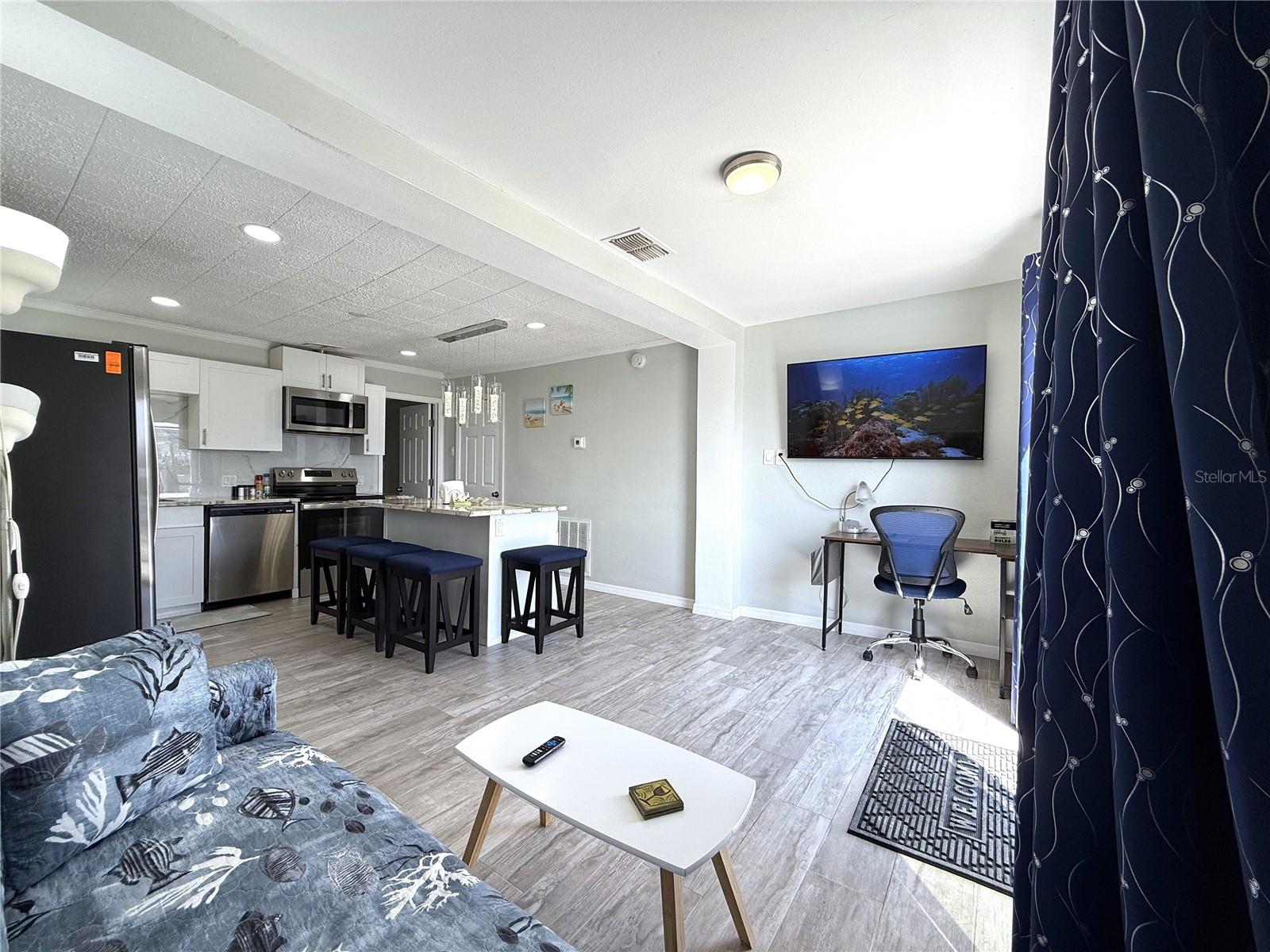 Image 12 of 36 For 13711 Gulf Boulevard 1