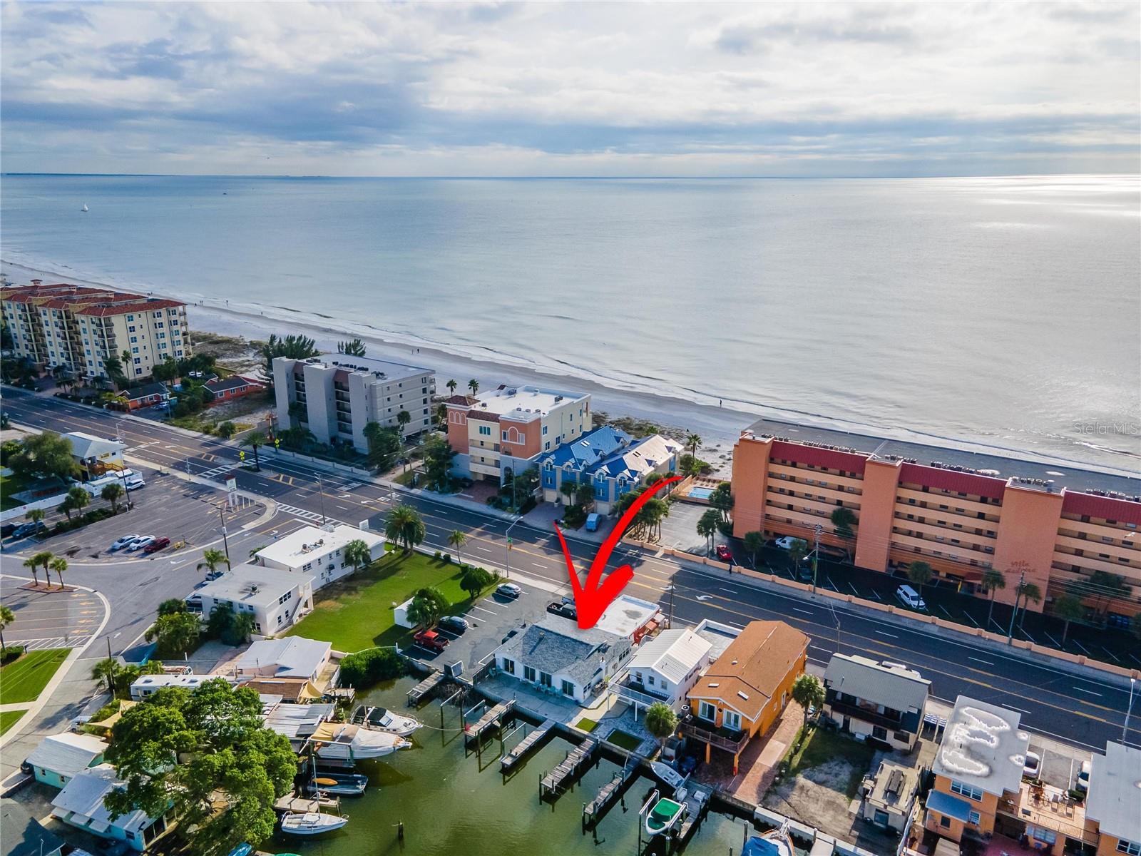 Image 2 of 36 For 13711 Gulf Boulevard 1