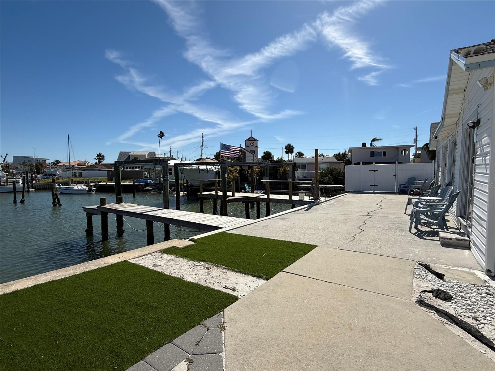 Image 34 of 36 For 13711 Gulf Boulevard 1