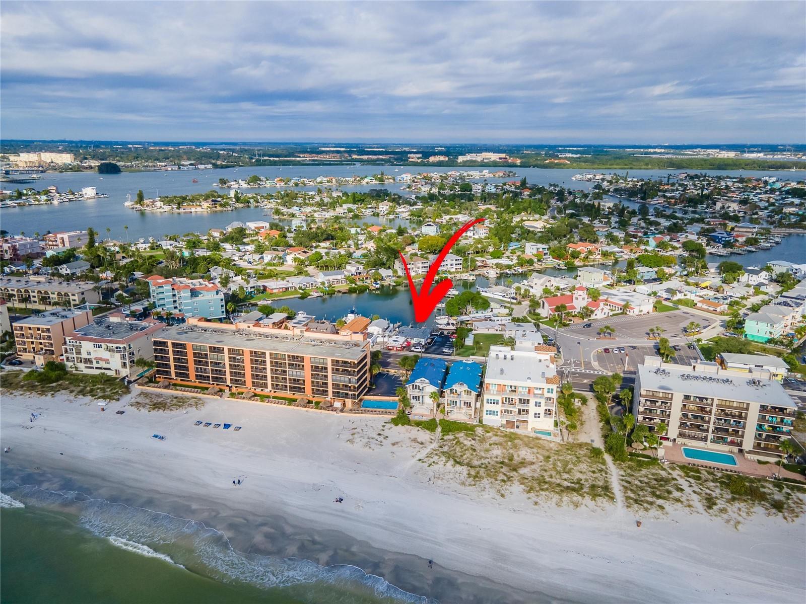 Image 4 of 36 For 13711 Gulf Boulevard 1