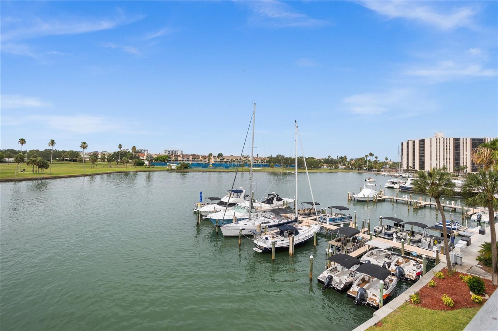 Image 28 of 43 For 450 Treasure Isle Causeway  411